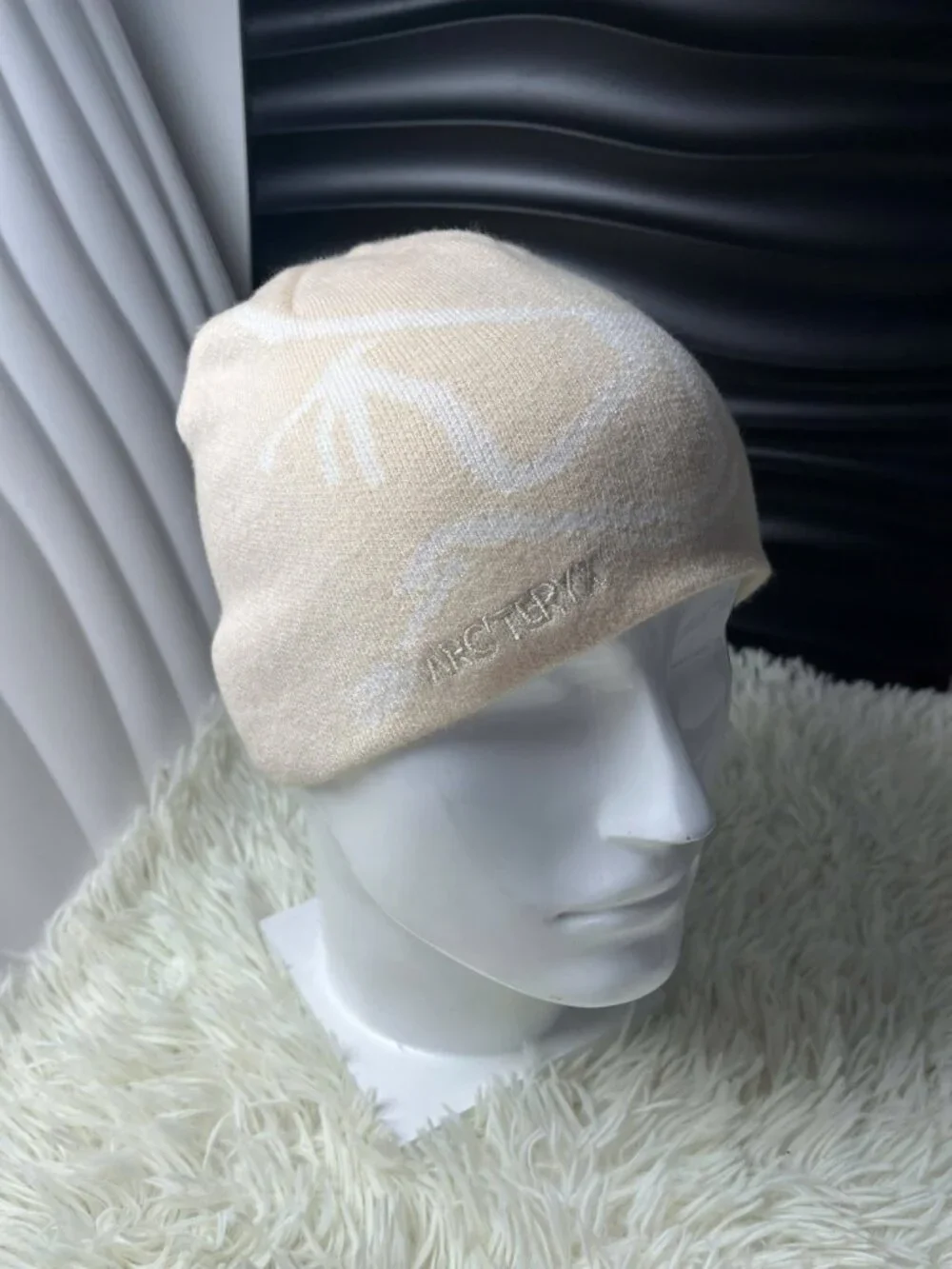 Arc Cream Bird Logo Knit Beanie Soft Unisex Winter Hat